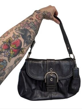 VTG Coach Soho Flap Black Leather Shoulder Bag with Buckle Accent